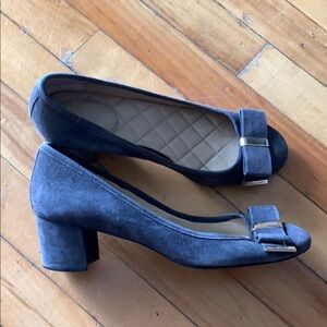 Michael kors grey bow block heels